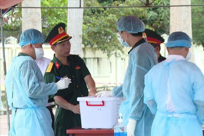Công tác lấy mẫu sinh phẩm hài cốt liệt sĩ phục vụ công tác giám định ADN được thực hiện theo đúng quy trình