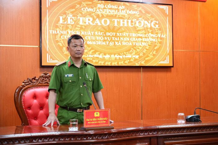 Đại tá Đậu Xuân Bảo phát biểu tại buổi lễ trao thưởng