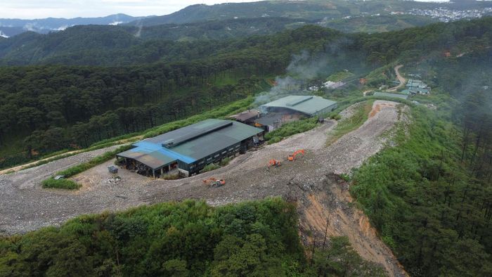 Nhà máy xử lý rác do Công ty TNHH Môi trường Năng Lượng Xanh quản lý, vận hành nhiều lần thông báo quá tải, ngưng tiếp nhận rác và ảnh hưởng tới môi trường xung quanh