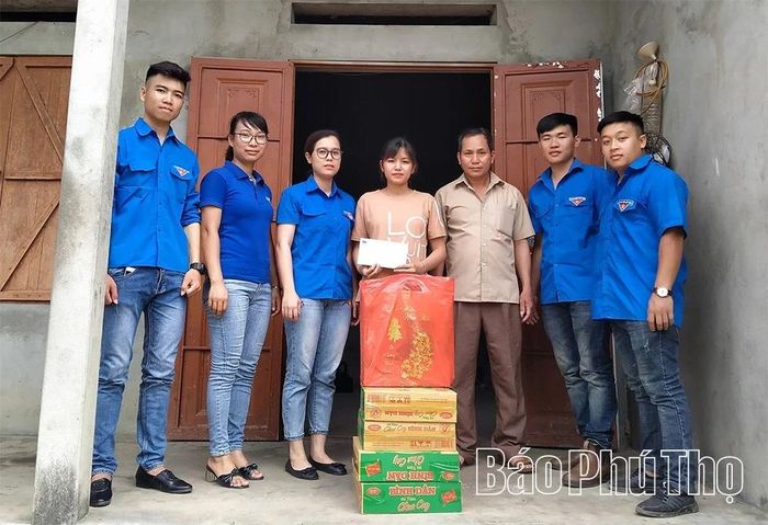 Đoàn viên thanh niên xã Đà Bắc tích cực tham gia các hoạt động an sinh xã hội, vì cộng đồng.