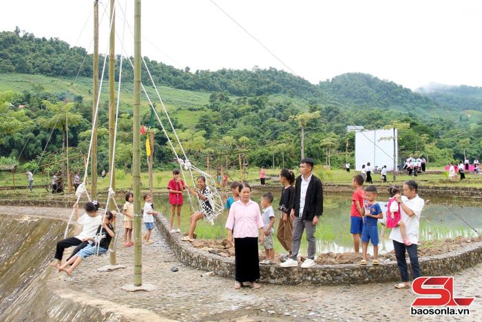 Khu vui chơi cho thiếu nhi tại bản Bon, xã Mường Chiên.