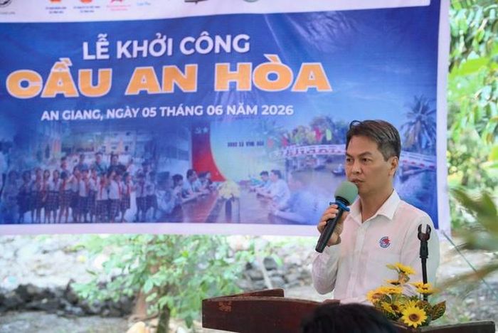 Ông Lê Anh Tú phát biểu chia sẻ