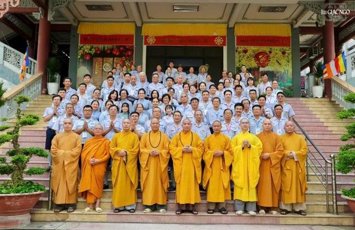 Lưu niệm cùng chư tôn đức
