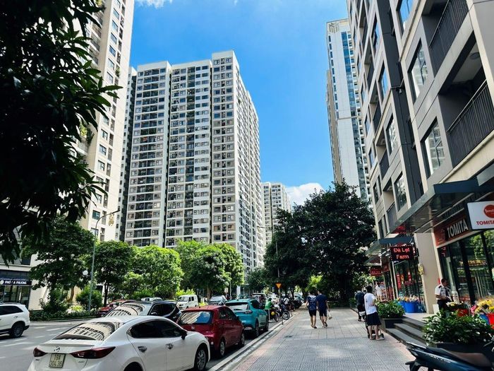 Người trẻ Hà Nội chật vật giấc mơ an cư vì giá nhà leo thang