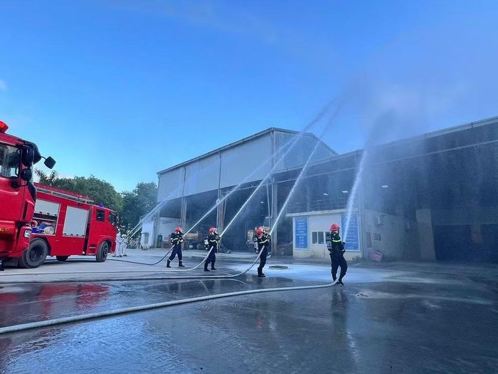 Công tác tập huấn, hướng dẫn nâng cao khả năng xử lý các tình huống PCCC cho đội ngũ quản lý cũng luôn được chú trọng.