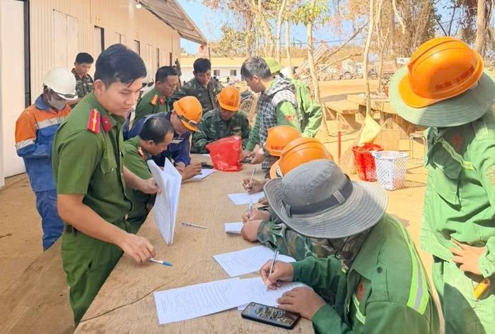 Công an đặc khu Thổ Châu tổ chức test nhanh ma túy trên địa bàn.