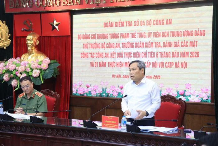 Đồng chí Vũ Đại Thắng, Chủ tịch UBND TP Hà Nội phát biểu tại buổi làm việc.