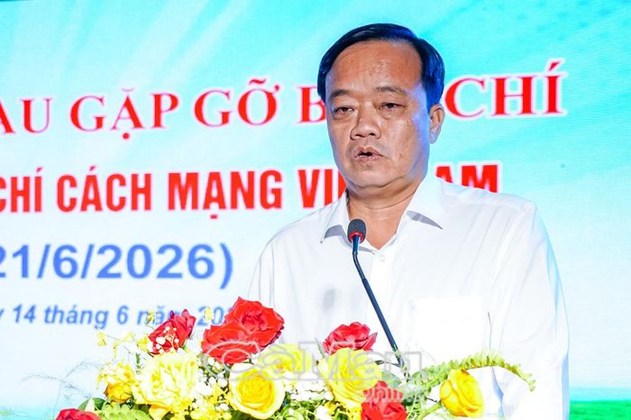 Đồng chí Huỳnh Quốc Việt, Phó Bí thư Thường trực Tỉnh ủy Cà Mau, phát biểu tri ân các cơ quan báo chí.