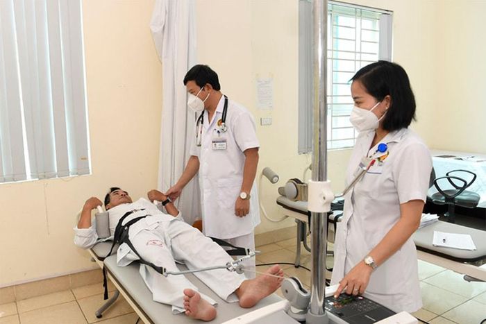 Bộ Y tế sẽ sửa đổi, bổ sung các quy định về thanh toán chi phí khám, chữa bệnh bảo hiểm y tế đối với lĩnh vực y học cổ truyền. Ảnh: ST