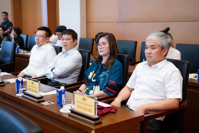 Tổng Biên tập Báo Kiểm toán Nguyễn Thị Quỳnh Minh dự buổi gặp mặt.