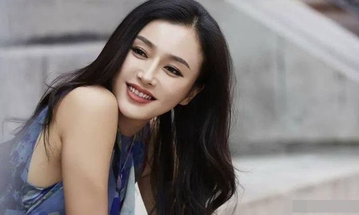 Khi người vợ trò chuyện với thái độ chân thành, không phán xét, người chồng sẽ cảm thấy được chia sẻ và dễ dàng mở lòng hơn. Ảnh minh họa.