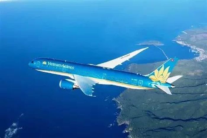 Nhu cầu di chuyển bằng đường hàng không tăng mạnh trong mùa du lịch cao điểm. (Ảnh: avia.vn)
