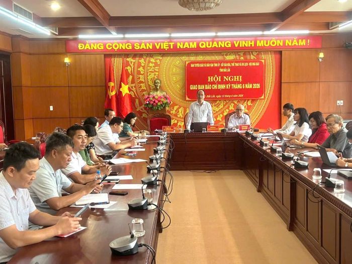  Các đại biểu tham dự Hội nghị giao ban báo chí tháng 6/2026. 