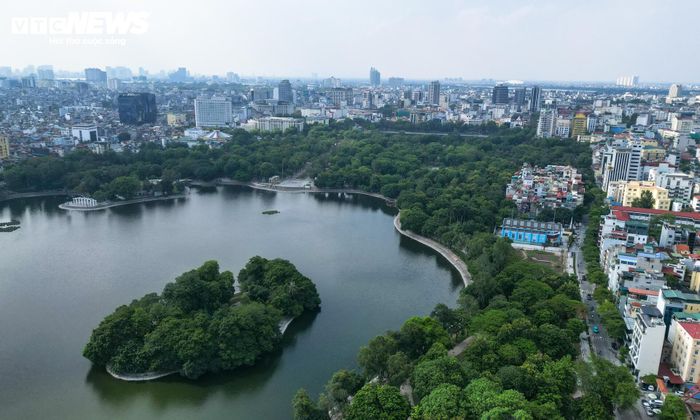 Dự án nằm đối diện Công viên Thống Nhất - một trong những công viên có diện tích lớn nhất Hà Nội.