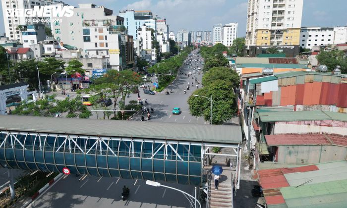 Đối với 105 hộ dân còn lại thuộc phạm vi dự án, hiện các phương án bồi thường vẫn chưa được phê duyệt. Trong đó, 102 hộ đã được ban hành thông báo thu hồi đất, còn 3 hộ đang được xem xét do liên quan đến việc xác định nguồn gốc sử dụng đất.