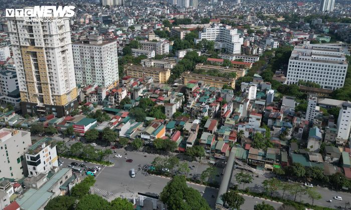 Để phục vụ công tác bồi thường, hỗ trợ và tái định cư, cuối tháng 3/2026, Sở Xây dựng Hà Nội đề xuất bố trí 110 căn hộ tại quỹ nhà C khu tái định cư Trần Phú, phường Hoàng Mai cho các hộ dân bị ảnh hưởng bởi dự án.