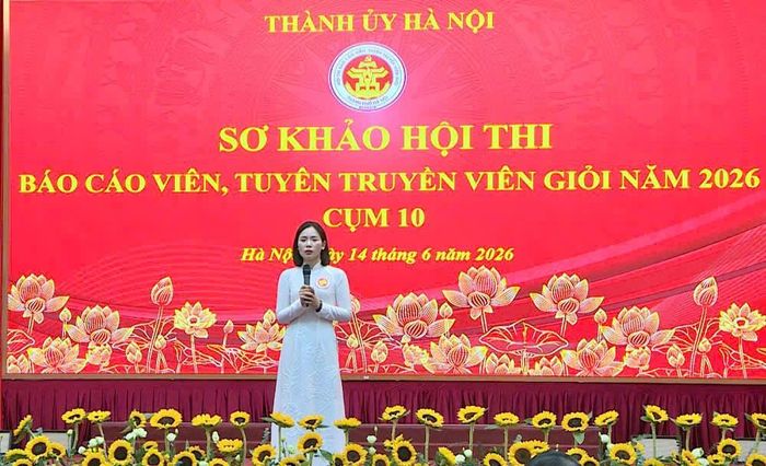 Thí sinh thuyết trình chuyên đề tại hội thi. Ảnh: PV