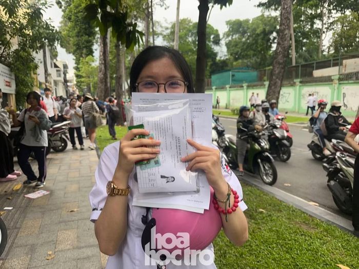 Phổ điểm môn Ngữ Văn có thể sẽ "lệch trái" với cách chấm mới. Ảnh: H2Team Học Đường.