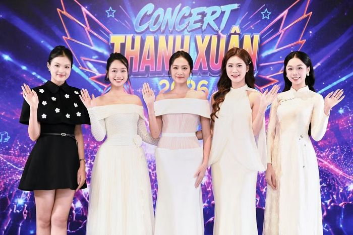 Dàn Hoa hậu, người đẹp bước ra từ Hoa hậu Việt Nam 2024 có mặt tại họp báo công bố Concert Thanh Xuân.