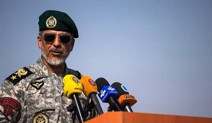 Tướng Habibollah Sayyari, Phó tổng tham mưu trưởng quân đội Iran, tuyên bố eo biển Hormuz và toàn bộ vịnh Ba Tư vẫn nằm dưới sự kiểm soát chặt chẽ của lực lượng vũ trang nước này. 