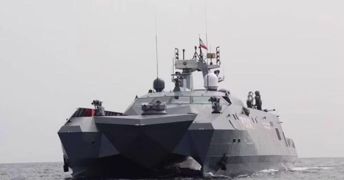 Trong nhiều năm qua, Hải quân Vệ binh Cách mạng Hồi giáo Iran không chạy đua đóng tàu sân bay hay tàu khu trục cỡ lớn.