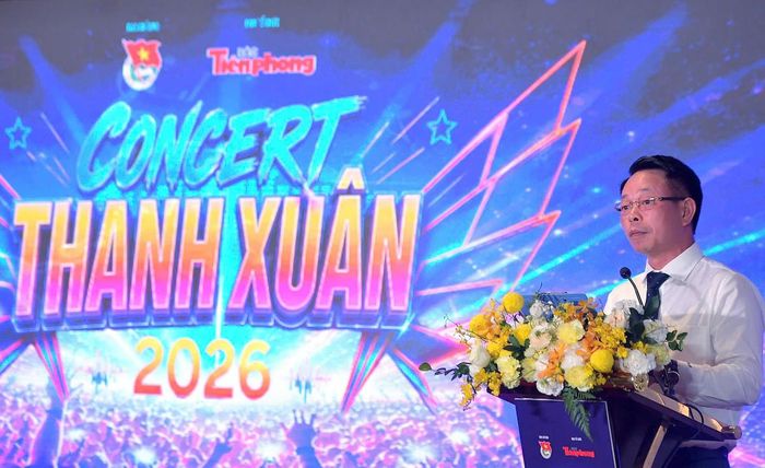 Phát biểu tại họp báo, nhà báo Phùng Công Sưởng, Tổng Biên tập Báo Tiền Phong, Trưởng Ban Tổ chức chia sẻ: “Với Tiền Phong, Concert Thanh Xuân là một dấu mốc mới. Lần đầu tiên tổ chức một concert quy mô lớn, chúng tôi muốn thử một cách kể khác về tuổi trẻ Việt Nam - không chỉ trên mặt báo, mà bằng âm nhạc, hình ảnh và trải nghiệm trực tiếp. Chúng tôi mong rằng khi đến với Concert Thanh Xuân, mỗi khán giả sẽ tìm thấy một phần thanh xuân của mình: một bài hát, một ký ức, một niềm tin, hoặc cảm giác được đứng giữa hàng vạn con người cùng chung một nhịp đập”.