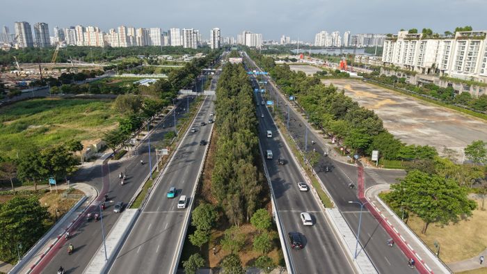 Thành phố Hồ Chí Minh sẽ phát huy tối đa vai trò nhạc trưởng dẫn dắt toàn vùng cất cánh. ẢNH: THUẬN VĂN 