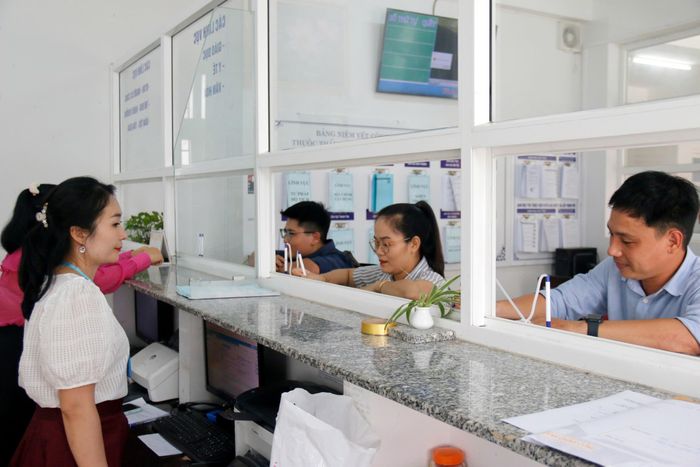  Theo Sở Xây dựng tỉnh Lâm Đồng, nhiều lĩnh vực đòi hỏi cán bộ phải trực tiếp làm việc với người dân và doanh nghiệp. 