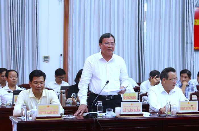  Ông Lê Văn Hẳn, Chủ tịch UBND tỉnh Tây Ninh mong muốn Quốc lộ 62 sớm được nâng cấp đầu tư. Ảnh: HUỲNH DU 