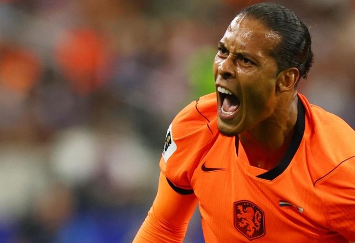  Hà Lan phải chấp nhận mất điểm đầu tiên trước châu Á tại World Cup. 