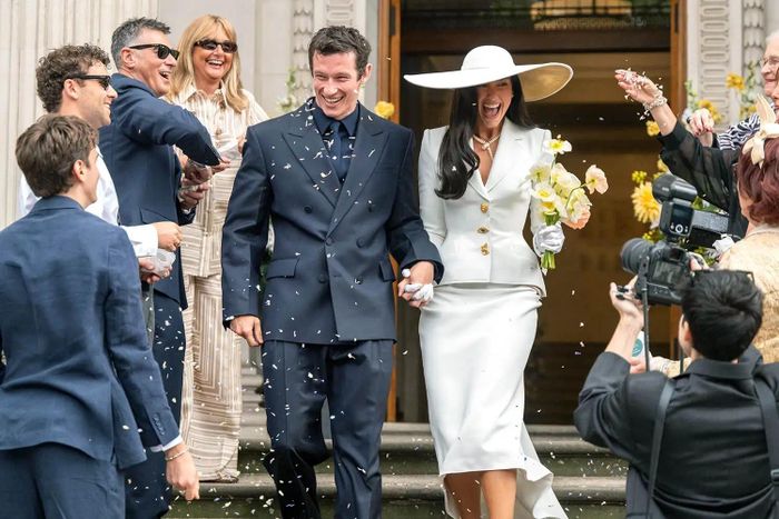 Dua Lipa và Callum Turner kết hôn tại London vào ngày 31/5. Ảnh: Daily Mail / Shutterstock.