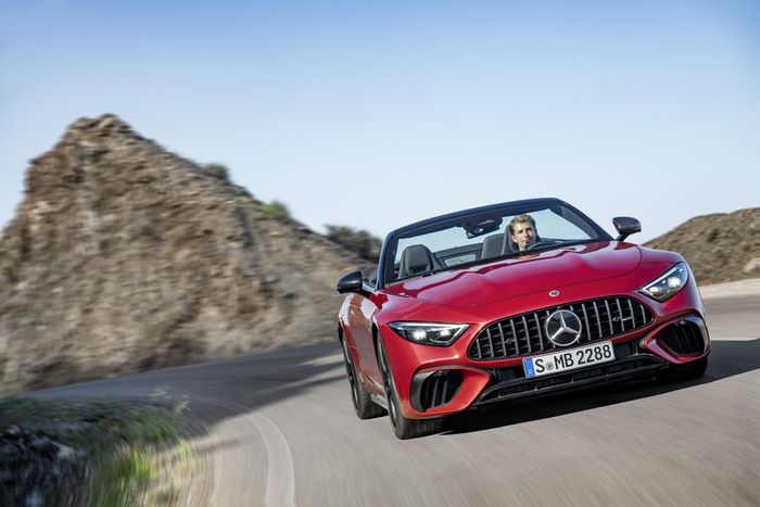  Nghiên cứu của iSeeCars cho thấy sự khác biệt lớn trong cách người Mỹ sử dụng ôtô: xe gia đình được khai thác tối đa, hybrid đang nổi lên như nhóm sử dụng nhiều nhất, trong khi xe thể thao lại có quãng đường di chuyển thấp nhất. 