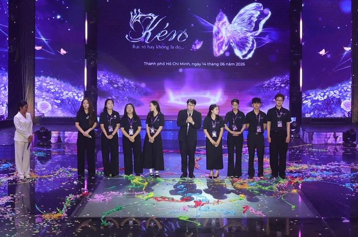 ThS. Nguyễn Trường Giang, giảng viên hướng dẫn xúc động chia sẻ tại chương trình