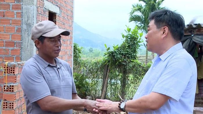Trao đổi với người dân về phương án đặt tên thôn mới sau sáp nhập, bảo đảm hài hòa yếu tố lịch sử và văn hóa địa phương