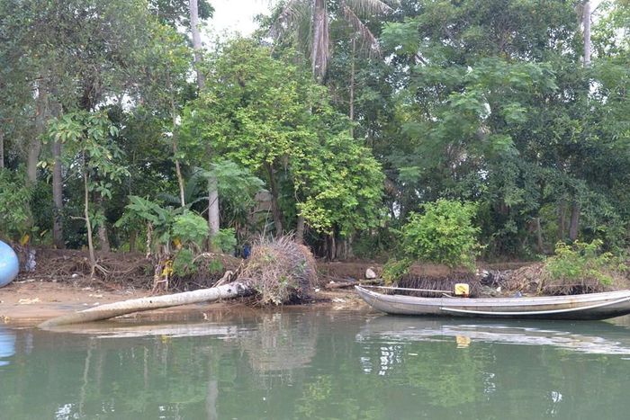 Điểm sạt lở bờ sông Trà Khúc tại xóm Khê Nam