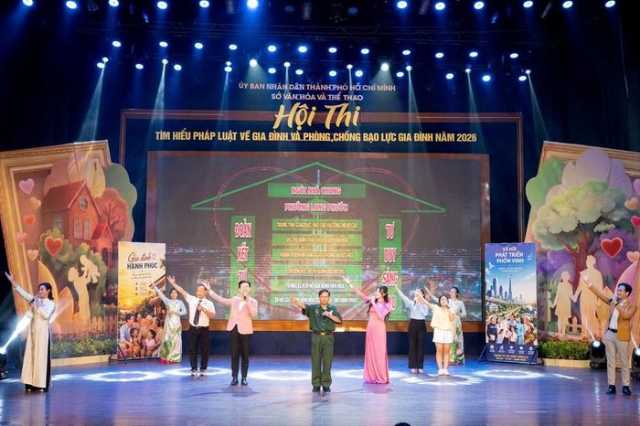 Đội dự thi phường Long Phước mở màn phần thi đầu tiên