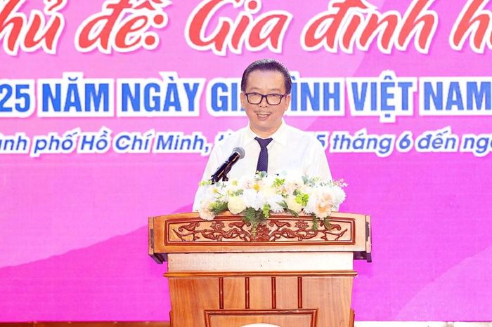 Ông Võ Trọng Nam, Phó Giám đốc Sở Văn hóa và Thể thao TP.HCM phát biểu tại Hội thi