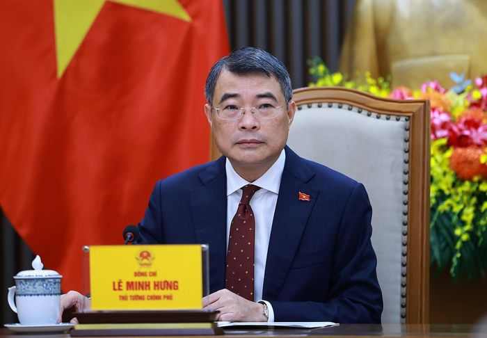 Thủ tướng Chính phủ Lê Minh Hưng điện đàm với Thủ tướng Trung Quốc Lý Cường. Ảnh: Dương Giang – TTXVN