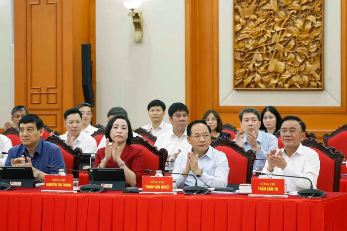 Các đại biểu tham dự cuộc làm việc. Ảnh: Thống Nhất – TTXVN
