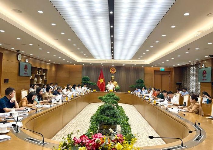 Phó Thủ tướng đề nghị Bộ Tư pháp tiếp tục nghiên cứu, tiếp thu nghiêm túc các ý kiến của đại biểu để hoàn thiện báo cáo, giải trình - Ảnh: VGP/Thu Sa