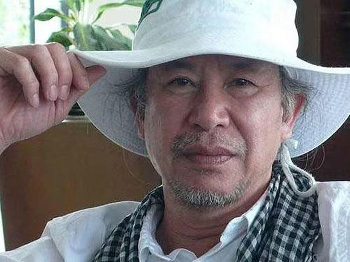Nhà quay phim, Nghệ sĩ Ưu tú Đinh Anh Dũng.