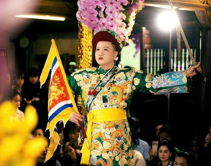 Một buổi thực hành của Nghệ nhân Ưu tú Đặng Ngọc Anh.