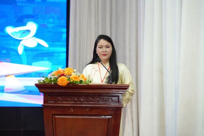 Bà Tống Thị Thuần, Trưởng Ban tổ chức phát biểu tại lễ khai mạc.