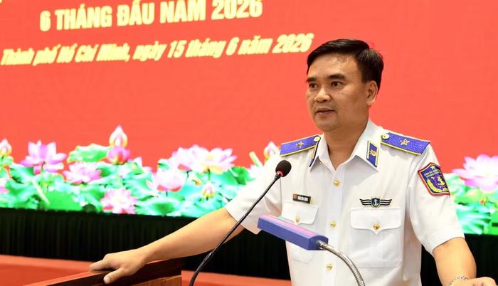 Thiếu tướng Trần Văn Lượng kết luận hội nghị.
