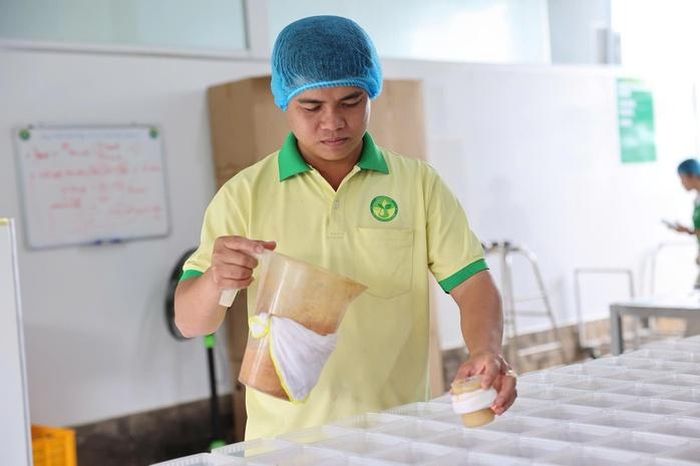 Mô hình sản xuất ứng dụng công nghệ cao giúp doanh nghiệp chủ động nguồn cung và nâng cao giá trị sản phẩm.