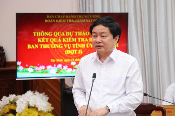 Bí thư Tỉnh ủy Tây Ninh Nguyễn Văn Quyết phát biểu tại buổi làm việc