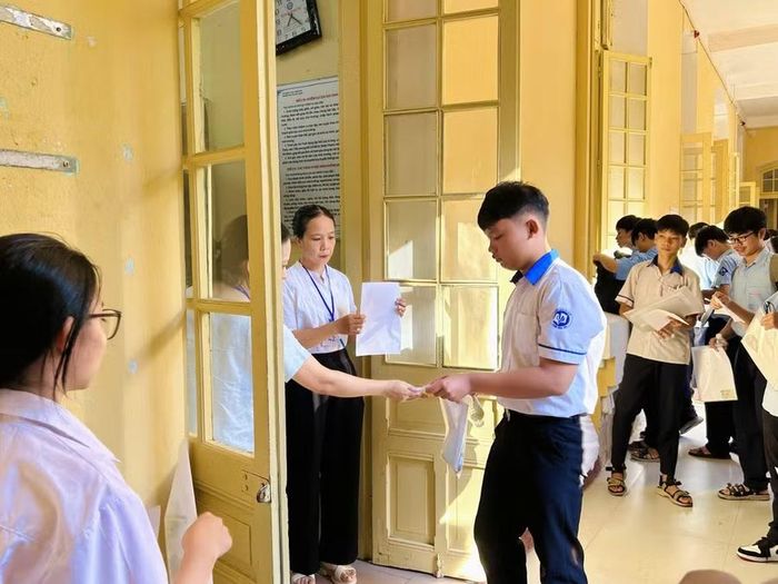 Các trường THPT tại TP Huế năm nay có điểm chuẩn tăng.