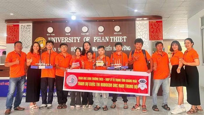 Học sinh Trường THCS THSP Lý Tự Trọng tham gia Cuộc thi Robocon ORC Nam Trung Bộ.
