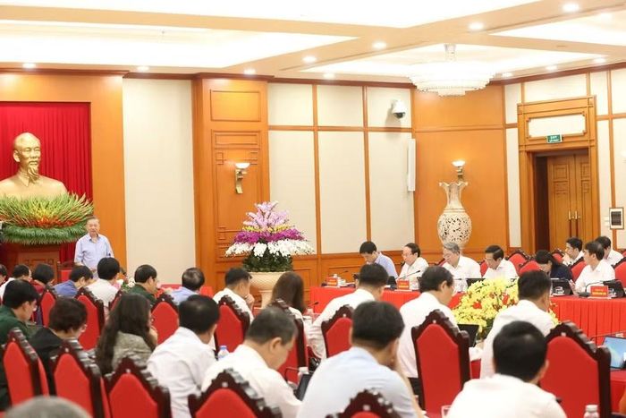 Hình ảnh tại cuộc làm việc.