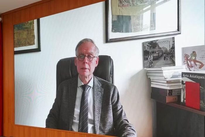GS Nicolas Fíevé - Giám đốc EFEO.